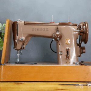 Beautiful 1937 Singer 28k Vibrating Shuttle Hand Crank Sewing Machine + Case