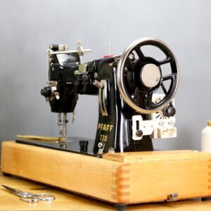 German Pfaff 130 Heavy Duty Sewing Machine + Case + Warranty